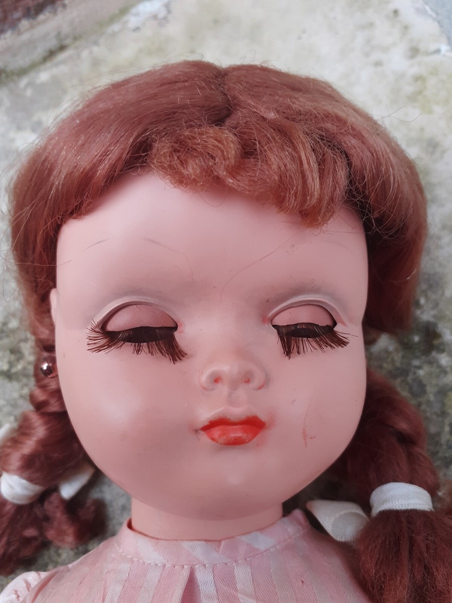 POUPEE BELLA RHODOÏD -Série 220/6-TAILLE 30cm -TENUE PETIT CHAPERON
