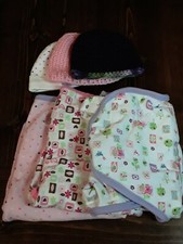 Original Swaddleme Baby girl SZ-SM/MED 6Pieces 3 Swaddleme/ 3 Hats bundle.