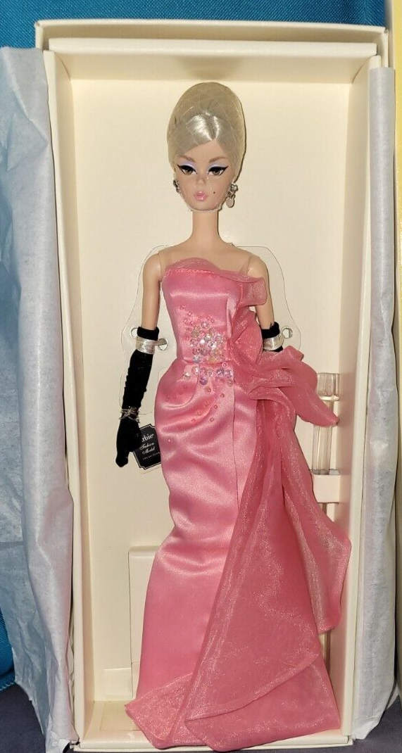 2016 Glam Gown Silkstone Barbie Doll NRFB DGW58 | eBay
