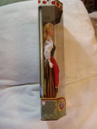 Barbie-Swedish-Collector-Edition-20th-Anniversary-DOTW-Dolls-of-the-World