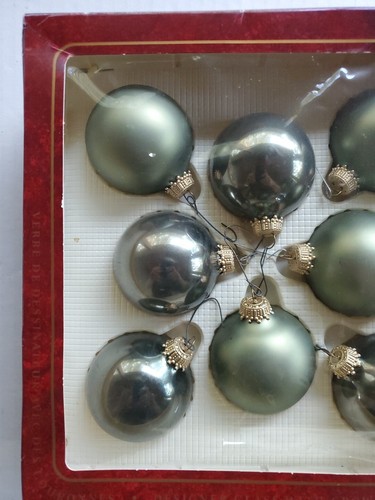 Krebs Christmas Ornaments Glass Ball Shiny &Matte Iridescent Green 8 Ct. Vintage - Picture 3 of 8