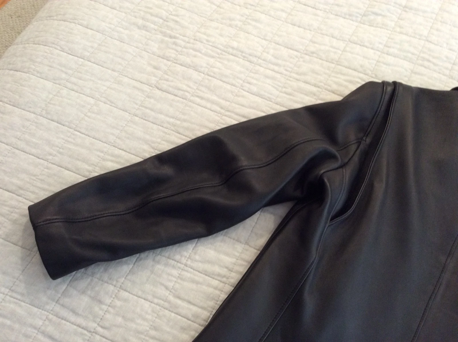 New 2026 SCHOTT NYC Delivery Black Lambskin leather jacket Men's Size L - product detail image 7