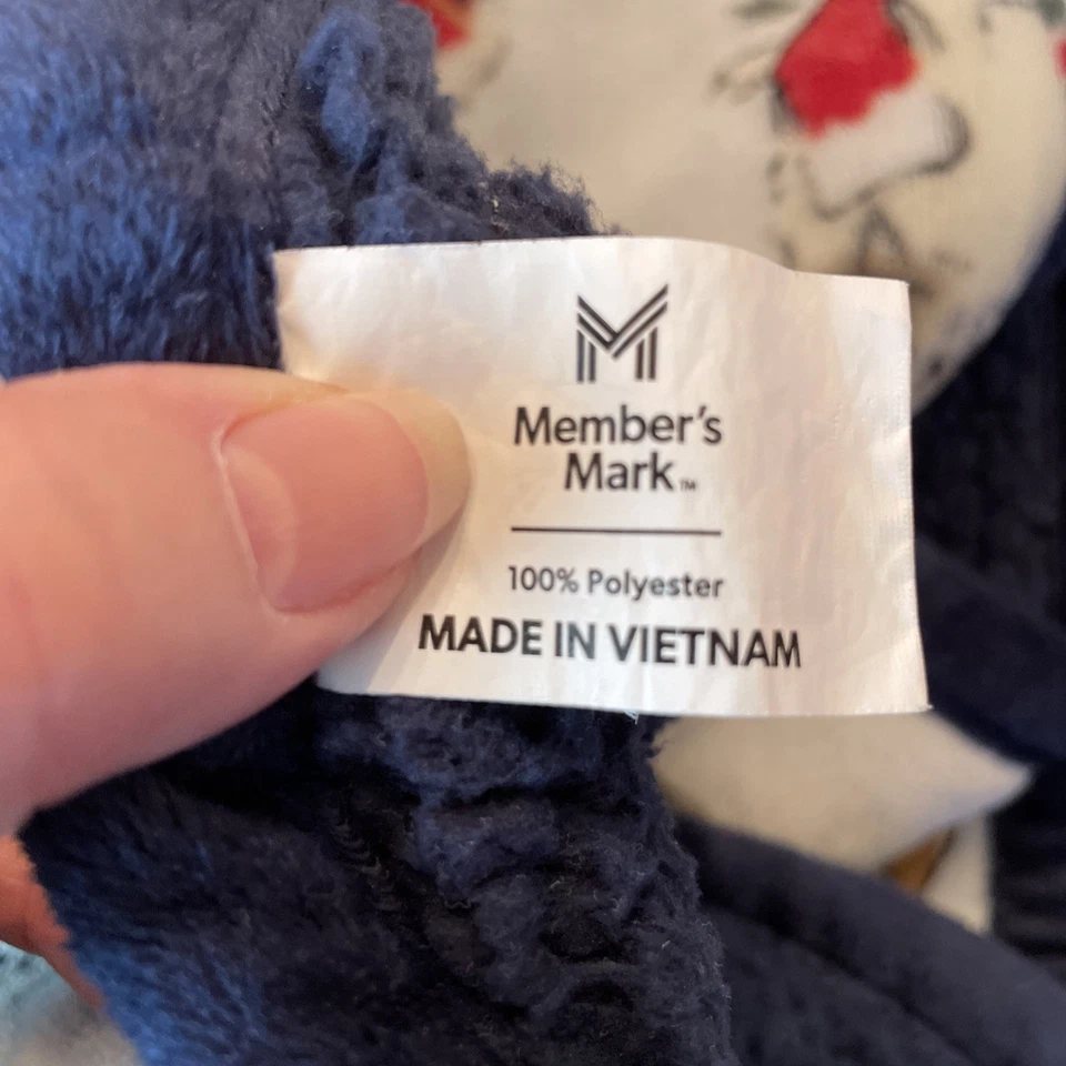 Manta para perros Members Mark Christma 62"x70" polar Pug Dalmation Terrier Foto 2 de 4