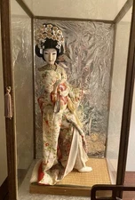 Vintage Japanese Doll Geisha Girl In Kimono W/Glass Case