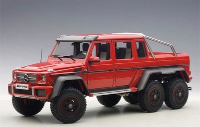 2013 Mercedes-Benz G63 Amg 6x6 in Red Diecast Model Car in 1:18