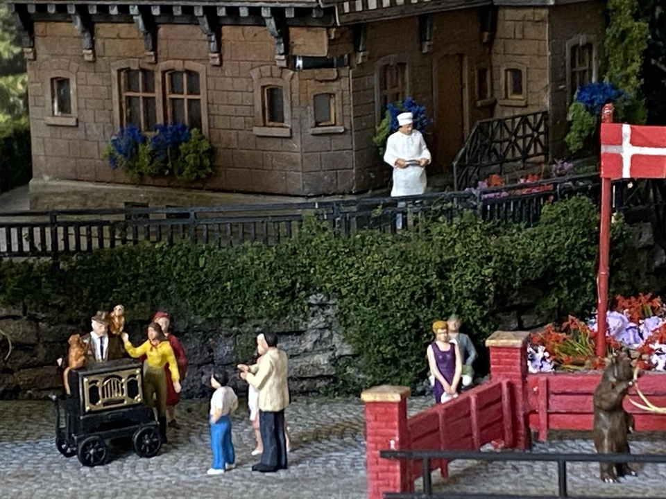 H0 Diorama, Römerberg , Altstadhäuser ( Faller ) Länderfest Dänemark - Bild 3 von 4