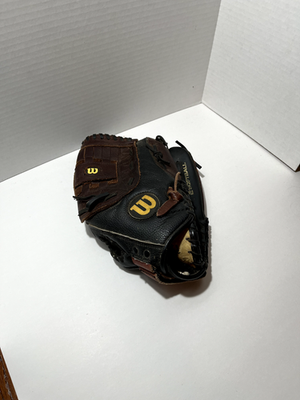 Gant de softball Wilson Elite A2477 13 cuir lancer main droite RHT Gant de softball Wilson Elite A2477 13 cuir lancer main droite RHT