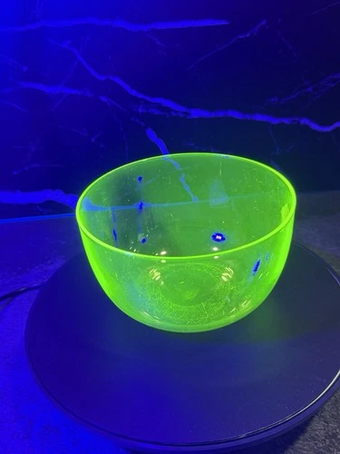 Vintage Small Green Depression (Uranium) Bowl