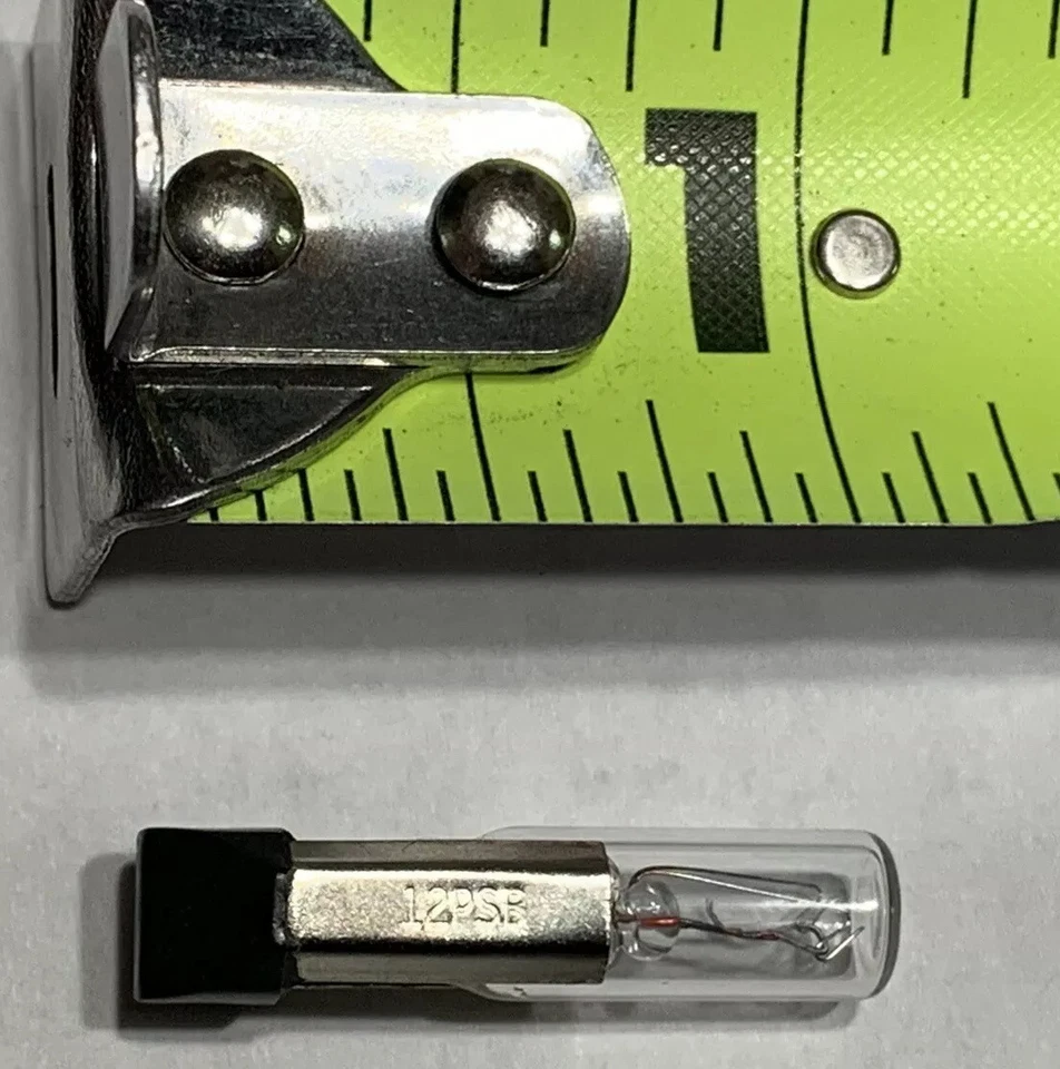 Sylvania 32983 - 12PSB Miniature Automotive Light Bulb 12 volt - Image 2 of 4