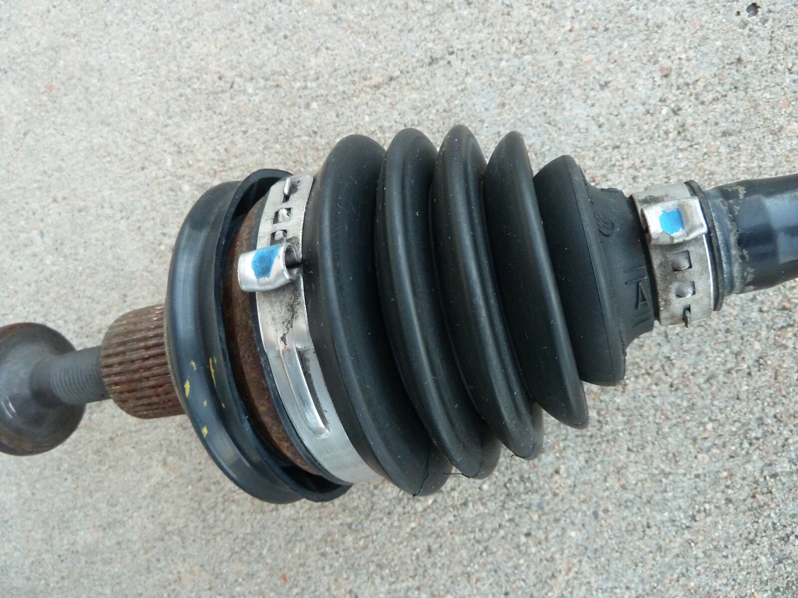 2008-2015 Audi R8 Left Front Front Axle Assembly Shaft OEM 5.2 V10 4.2 V8