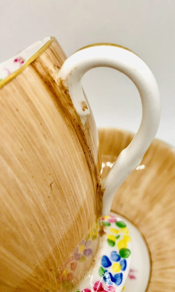 Taza y platillo vintage Foley pintado a mano con patas de flores Inglaterra beige tostado taza de té Foto 4 de 4