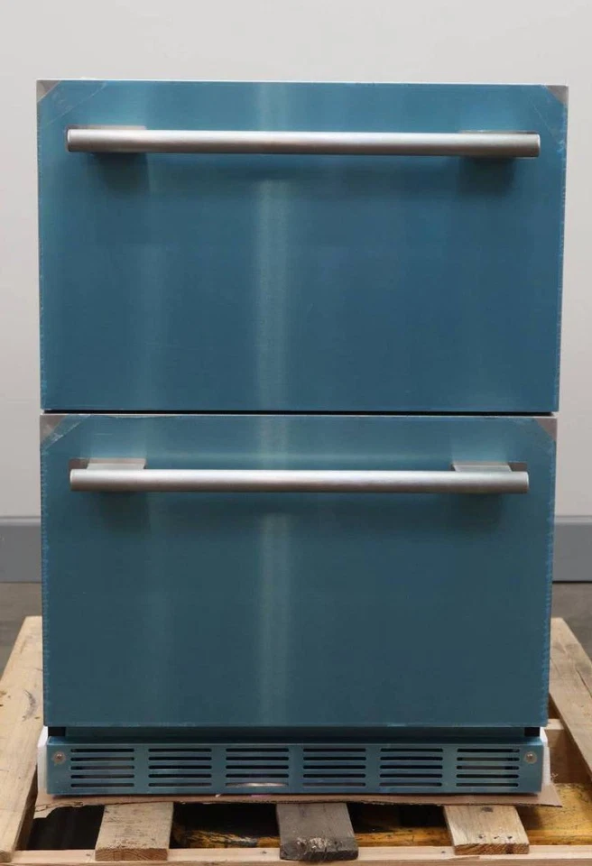 Thermador Freedom Collection 24" Built-In Undercounter Refrigerator T24UR915DS - Image 2 of 4