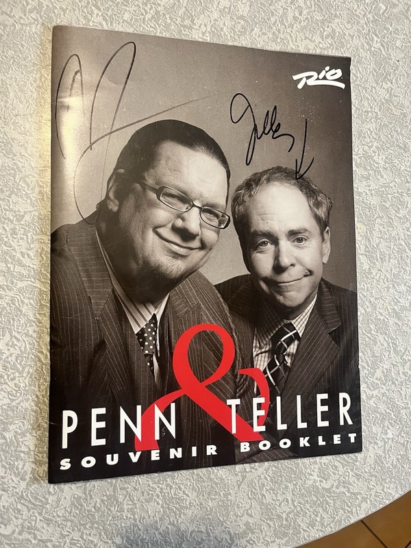 AUTOGRAPHED BY PENN AND TELLER Live at the Rio Casino Las Vegas Souvenir Booklet
