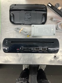 WII U CONSOLE W/ CORD & CONT. (C26027081)