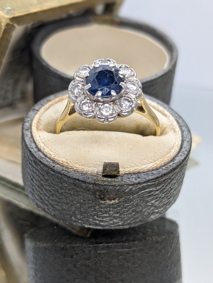 Vintage 1940s 18ct Gold Diamond Sapphire Cluster Ring