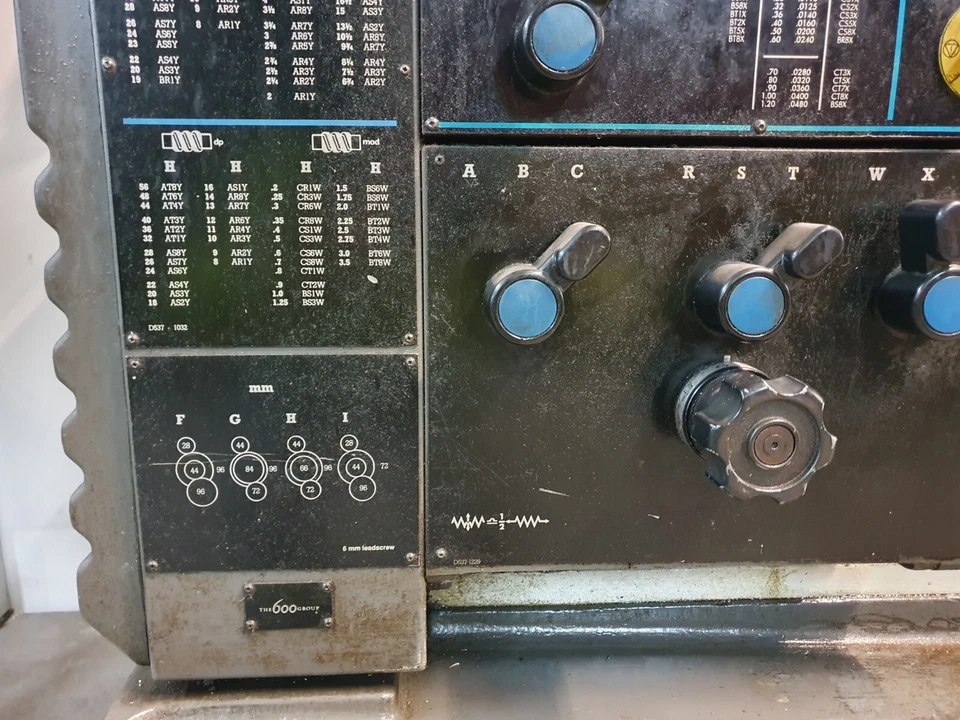 Colchester Typ-Triumph 2500 "Leit-/Zugspindeldrehmaschine Drehbank CNC " E341 - Bild 4 von 4