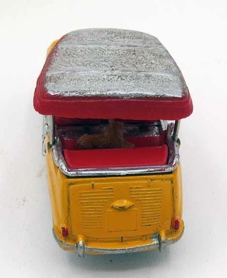 Corgi #242 Ghia Fiat 600 Jolly - Good Condition with Original Canopy, Rare Model - Image 4 of 4