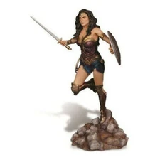 Moebius 1/8 Wonder Woman BvS (Resin)