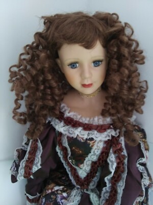 LARGE VINTAGE ASHLEY BELLE VICTORIAN STYLE DOLL LARGE BISQUE