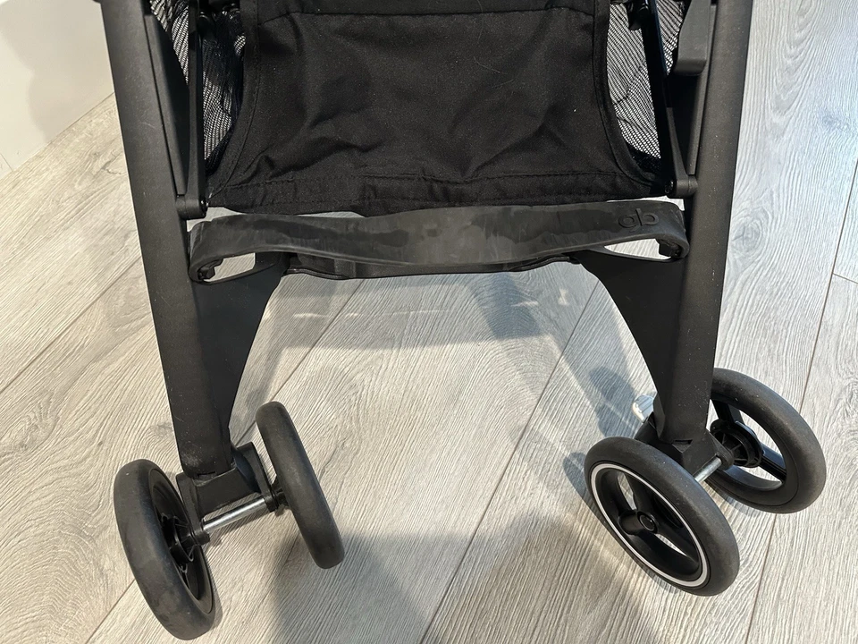 Cochecito de viaje ligero Good Baby POCKIT AIR TODO TERRENO negro y gris Foto 3 de 4