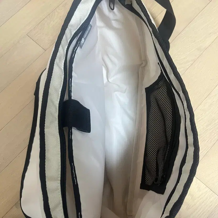 New Balance Crossbody Messenger Bag with Mesh Pocket thumbnail 3