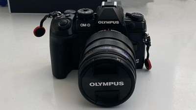Olympus OM-D E-M1 Mark III Zuiko Digital Ed 12-40mm F2.8 Pro Objektiv+2Akkus