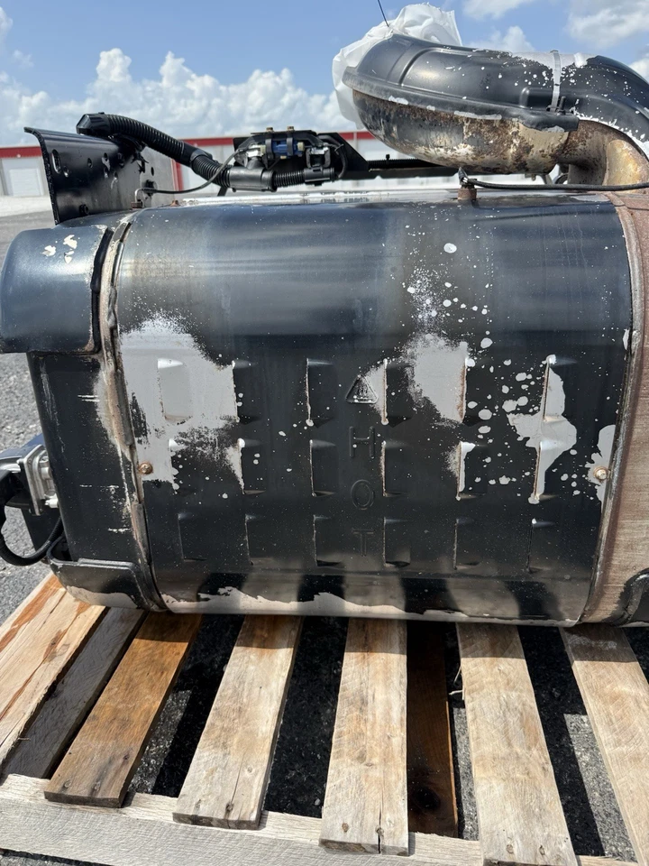 Freightliner Cascadia 2020 1 caja tanque DPF Foto 3 de 4