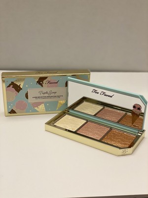 too faced hyper reflective highlighting palette