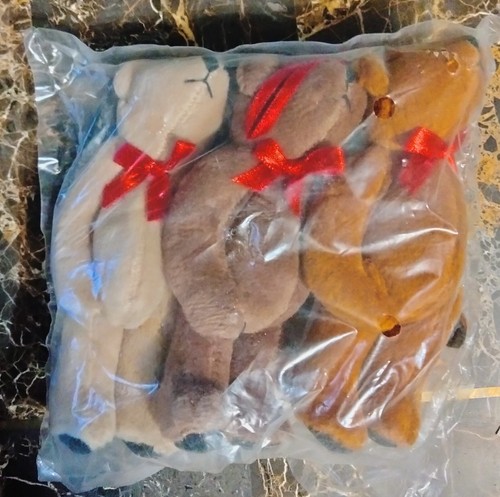 3 Furry Bear Ornaments to Hang on Your Tree - Picture 3 of 5