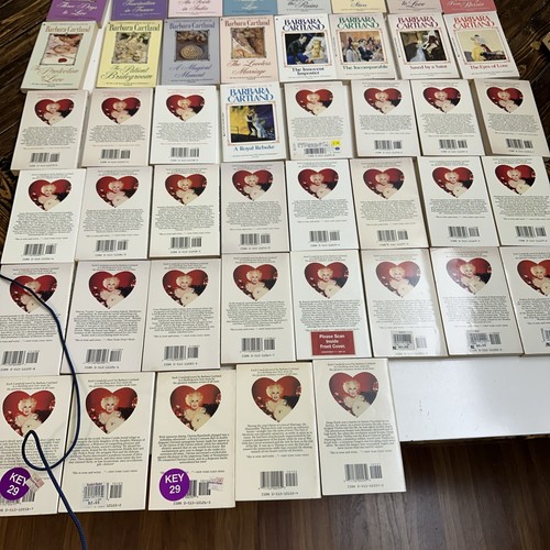 BARBARA CARTLAND COMPLETE CAMFIELD ROMANCE Vintage LOT OF 150 PAPERBACKS  1-150 - Bild 24 von 24