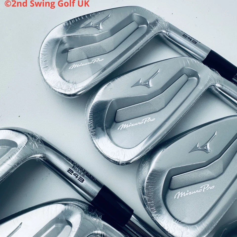 Mizuno Pro 243 Irons / 4-PW / Stiff Flex Dynamic Gold S300 MID 115 Steel Shafts - Image 2 of 4