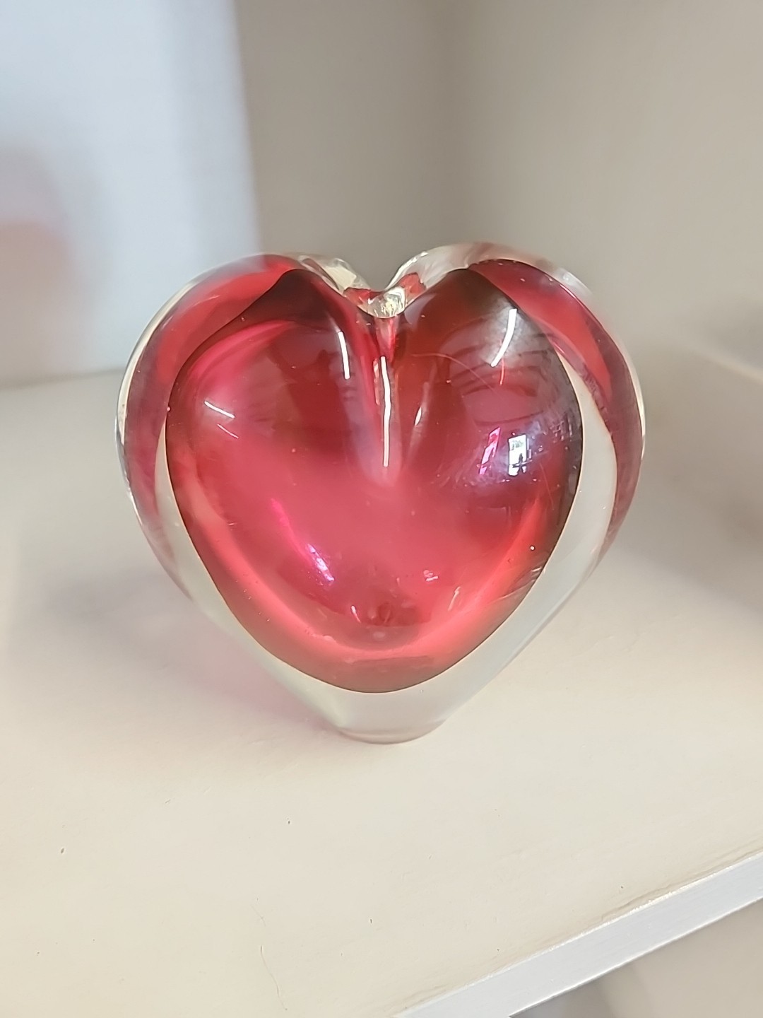 Murano Glass 4 Inch Tall Paper Weight Bud Vase