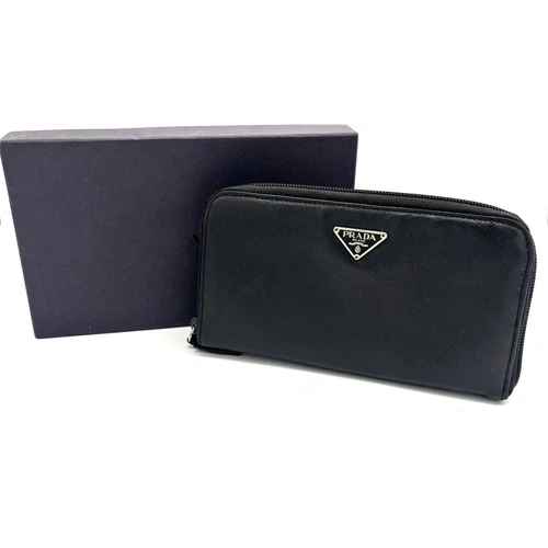 Portefeuille long zippé PRADA cuir noir logo triangle authentique