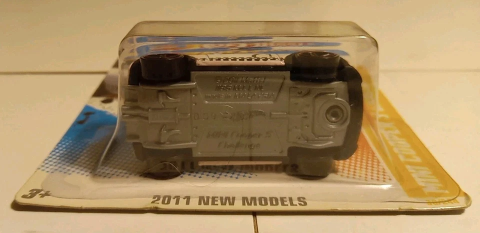 2010 Hot Wheels 2011 NEW MODELS Mini Cooper S Challenge - Image 3 of 4