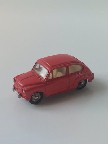 Miniature Dinky Toys Fiat 850 Jaune, Voiture Ancienne Meccano Triang, Collection
