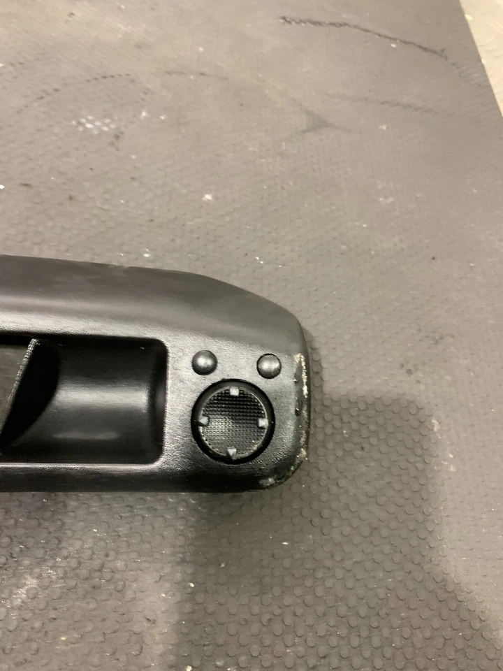 1999 VOLKSWAGEN GOLF DRIVER LATERAL MAÇANETA INTERIOR DA PORTA COM INTERRUPTORES 1H2867198B#2 - Imagem 3 de 4