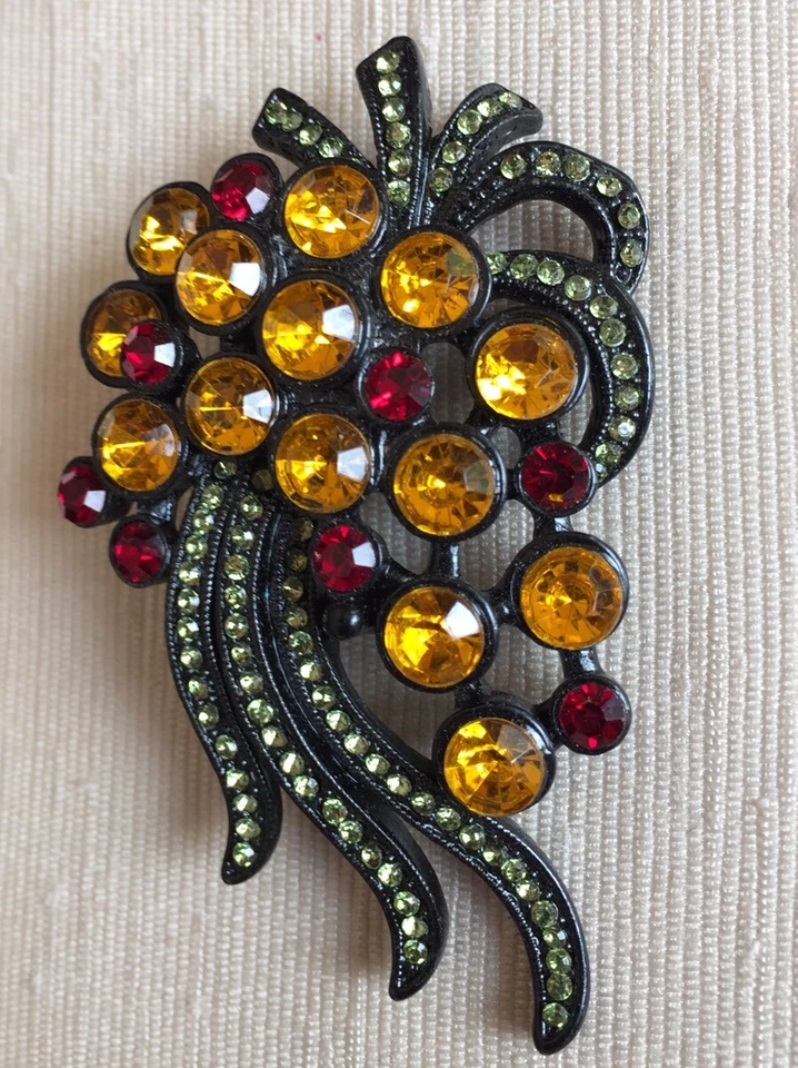 Vintage Pendant Pin Brooch Peridot Citrine Red Crystals Black Fashion Jewelry - Image 4 of 4