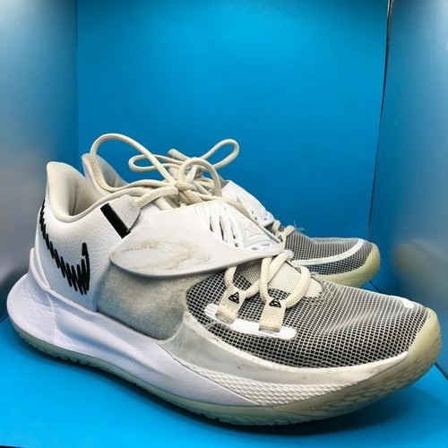 kyrie 3 low black and white