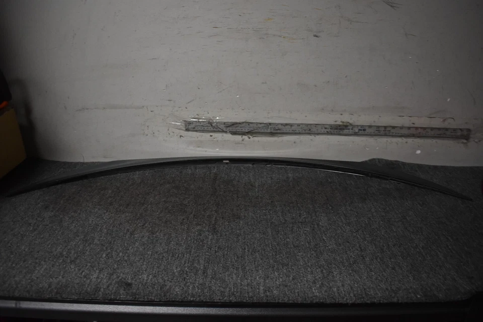 Alerón trasero Mercedes Benz C 63 AMG S 2017-2021 base OEM de fábrica Foto 4 de 4