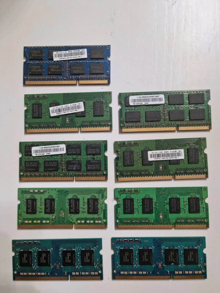 Job Lot 9x 2GB DDR3 SODIMM Laptop RAM Sticks - Various Speeds and Brands - Image 2 of 2