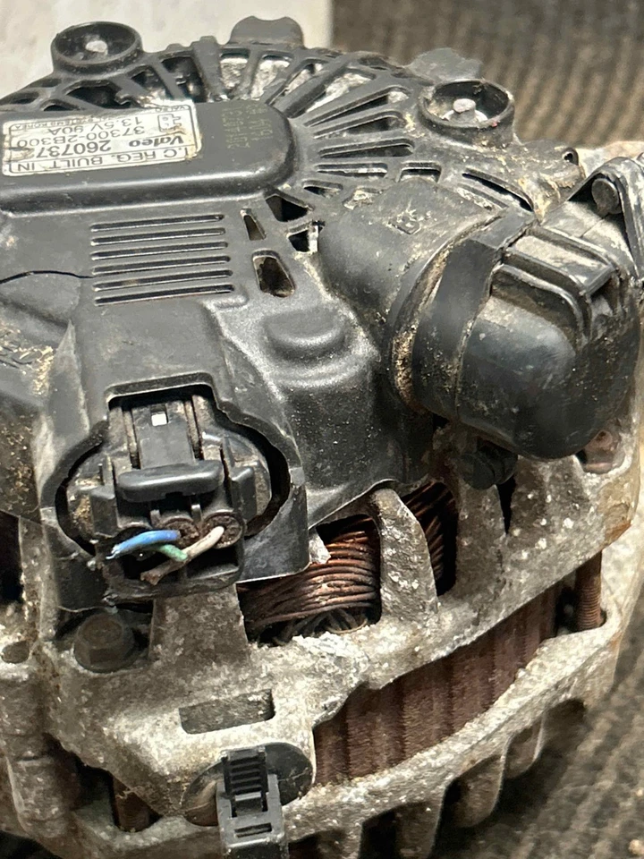 Fits 2012-2014 Hyundai Accent Alternator OEM:373002B300 Foto 4 de 4