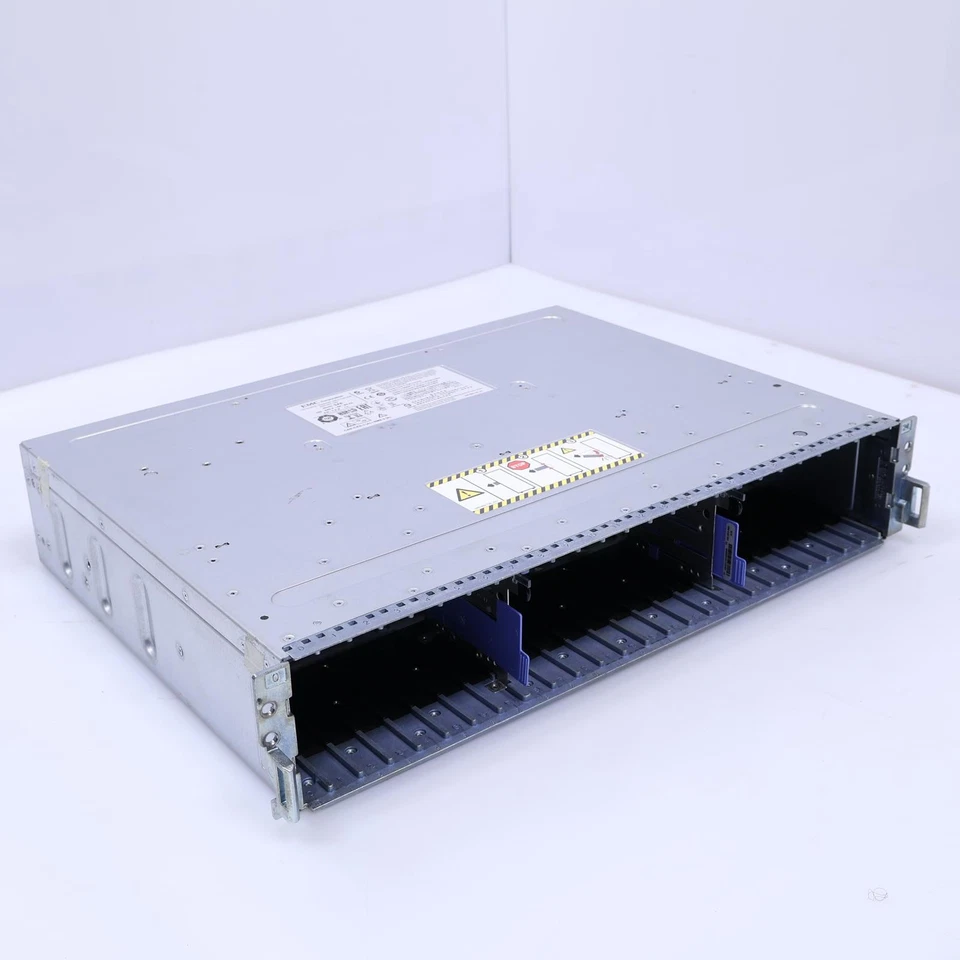 Arreglo de discos JBOD de expansión SAE de EMC 2,5" 25x almacenamiento en bahía SAS sin caddy/unidad Foto 2 de 4