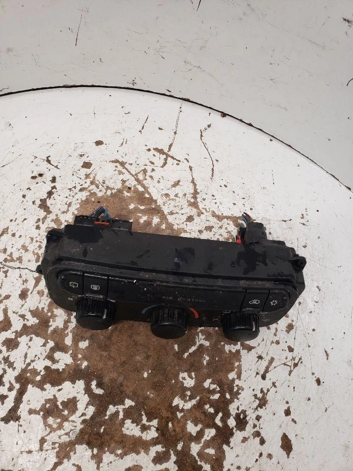 Temperature Control AC Front Dash Mounted Fits 04-07 CARAVAN 1420061 - Image 2 of 4