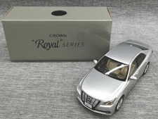 1 30 Mini Car Crown Royal Toyota Ijs11