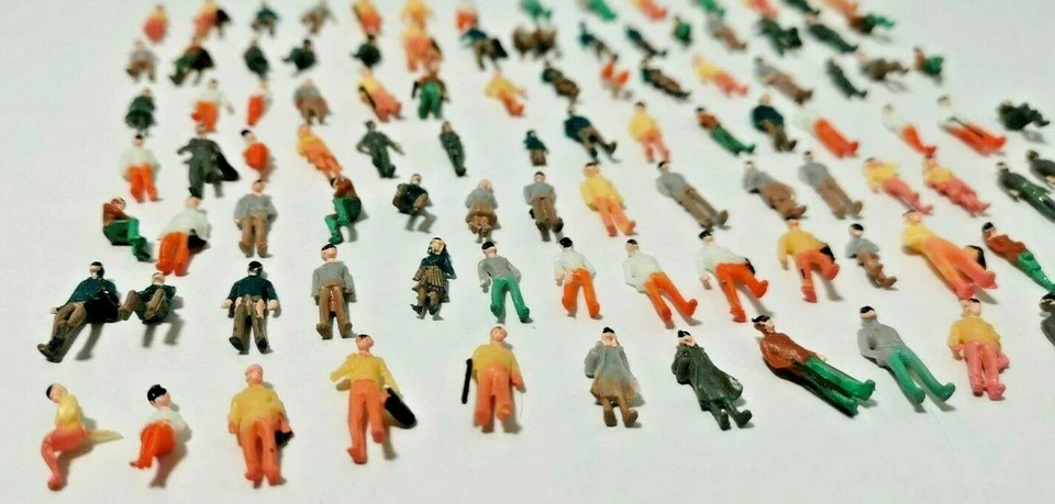 200 Stück Figuren 1:87 H0 stehende + sitzende Figuren Modellbau Konvolut Set NEU - Bild 3 von 4