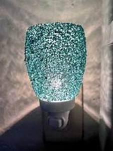 NEW SCENTSY Glitter Teal Mini Sparkle Wax Warmer Plug In *Damaged Box*