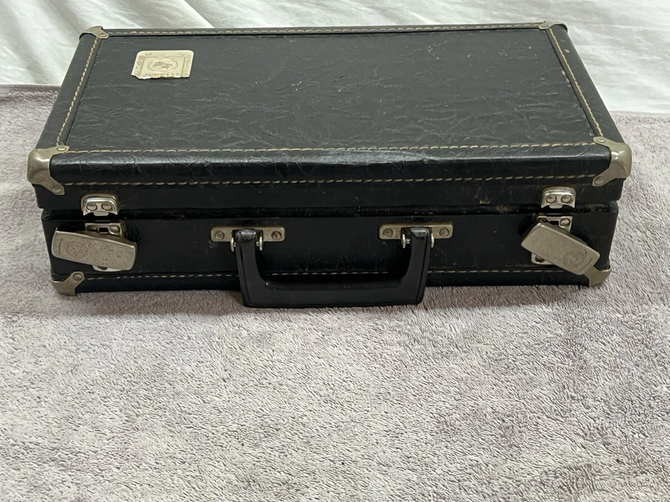 古董 1970 年 Artley Prelude 18 年代学生入门初学者单簧管带硬质保护壳 — 第 4/4 张图片