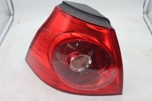 Gehäuse Heckleuchte links  HECKLEUCHTE RÜCKLEUCHTE RÜCKLICHT AUßEN LINKS FÜR VW