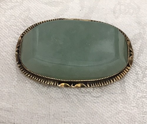 Antique Yellow Gold Nephrite Jade Pin Brooch 9.4 grams