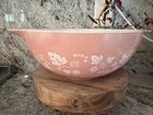 Pyrex Pink Gooseberry Cinderella Large Bowl 444 ~ 4 QT Vintage